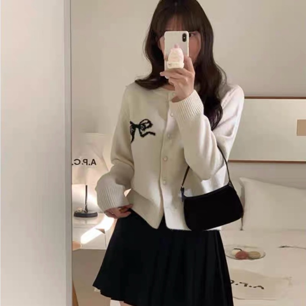 Everyday fashion cute white color cardigan
